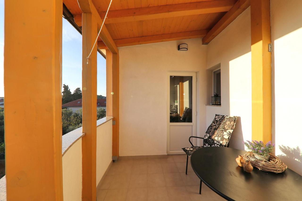 Apartmani Branka Murter Exterior foto