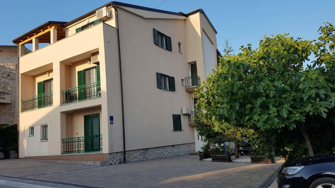 Apartmani Branka Murter Exterior foto